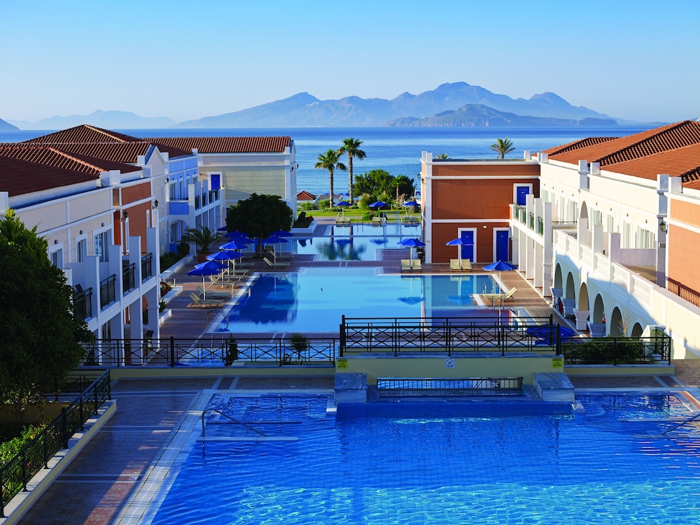 Porto Bello Royal - All inclusive — Swimming pool in Kardamena, South Aegean