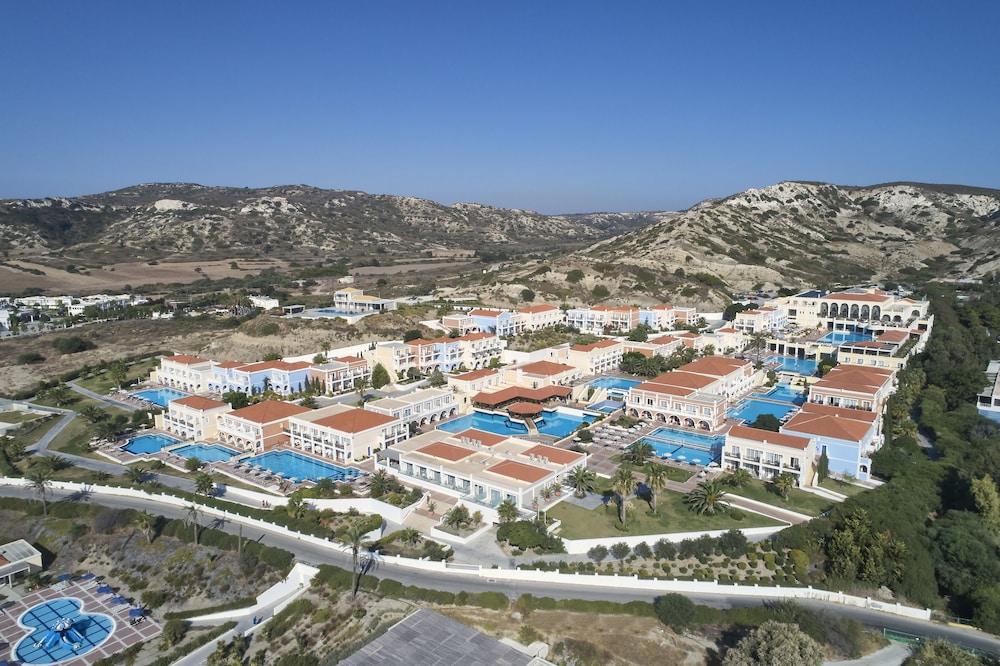 Porto Bello Royal - All inclusive — Hotel building in Kardamena, South Aegean