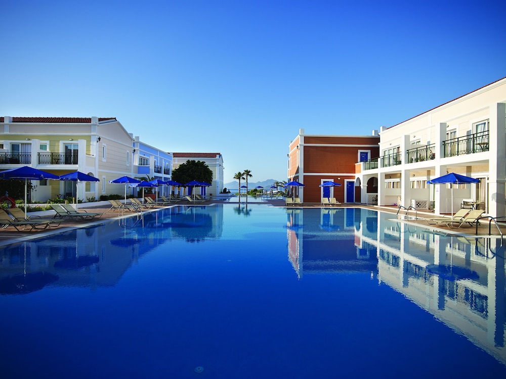 Porto Bello Royal - All inclusive — Swimming pool in Kardamena, South Aegean