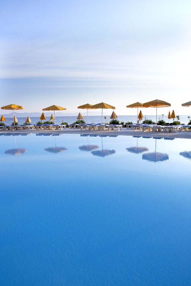 Sunshine Rhodes - All Inclusive — Pool in Ialyssos, South Aegean
