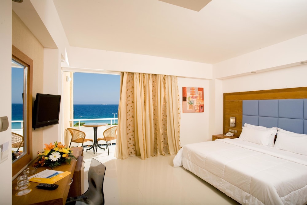 Sunshine Rhodes - All Inclusive — Rooms in Ialyssos, South Aegean