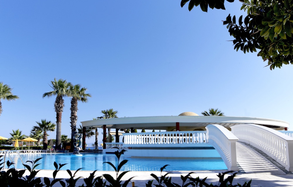 Sunshine Rhodes - All Inclusive — Pool in Ialyssos, South Aegean