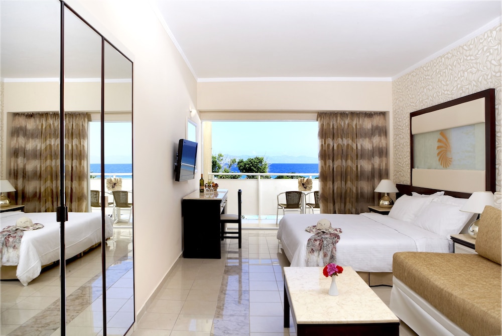 Sunshine Rhodes - All Inclusive — Rooms in Ialyssos, South Aegean