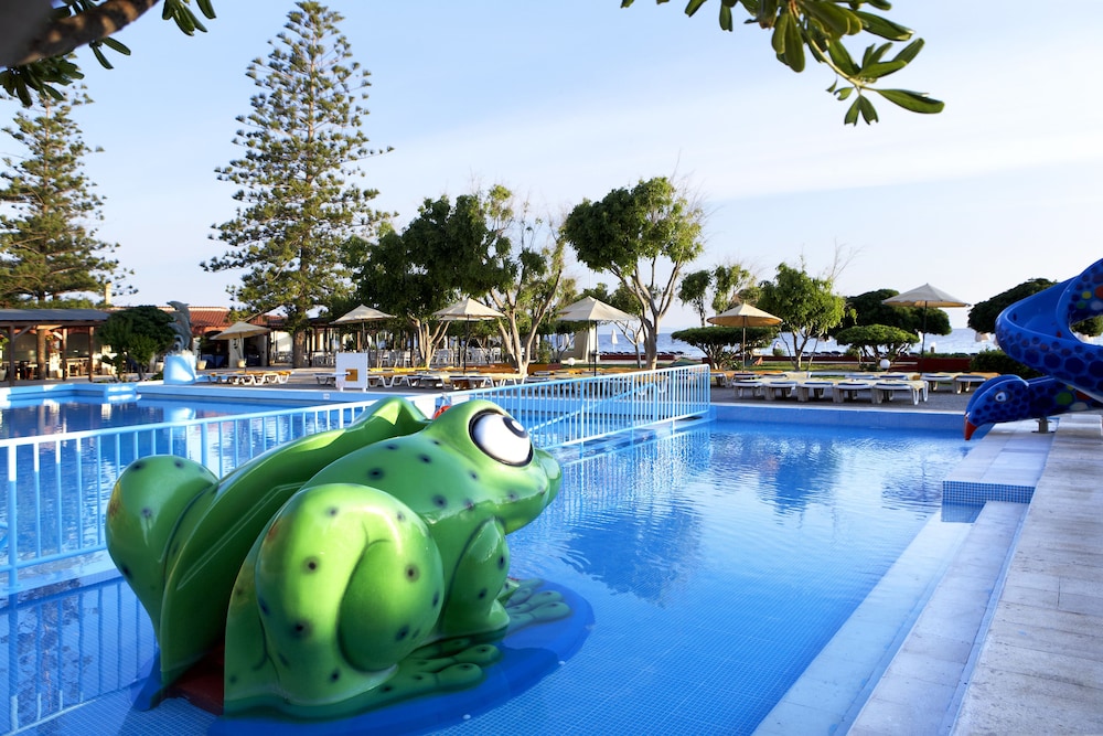 Sunshine Rhodes - All Inclusive — Pool in Ialyssos, South Aegean