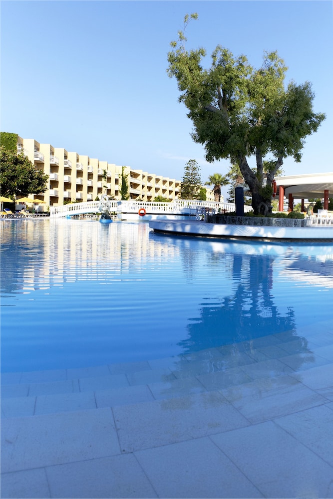 Sunshine Rhodes - All Inclusive — Pool in Ialyssos, South Aegean