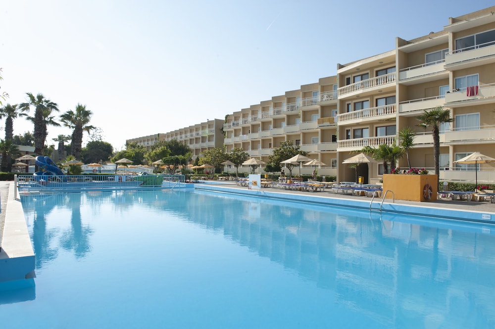 Sunshine Rhodes - All Inclusive — Pool in Ialyssos, South Aegean