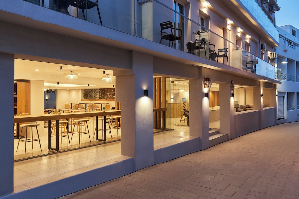 Lotus Rise Hotel — Hotel building in Hersonissos