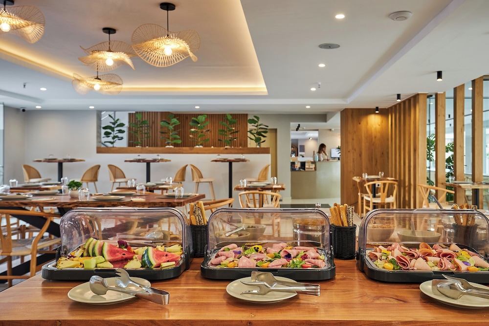 Lotus Rise Hotel — Restaurant & bars in Hersonissos