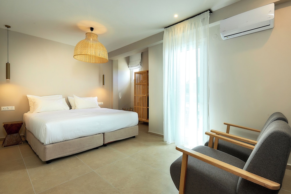 Lotus Rise Hotel — Hotel rooms in Hersonissos
