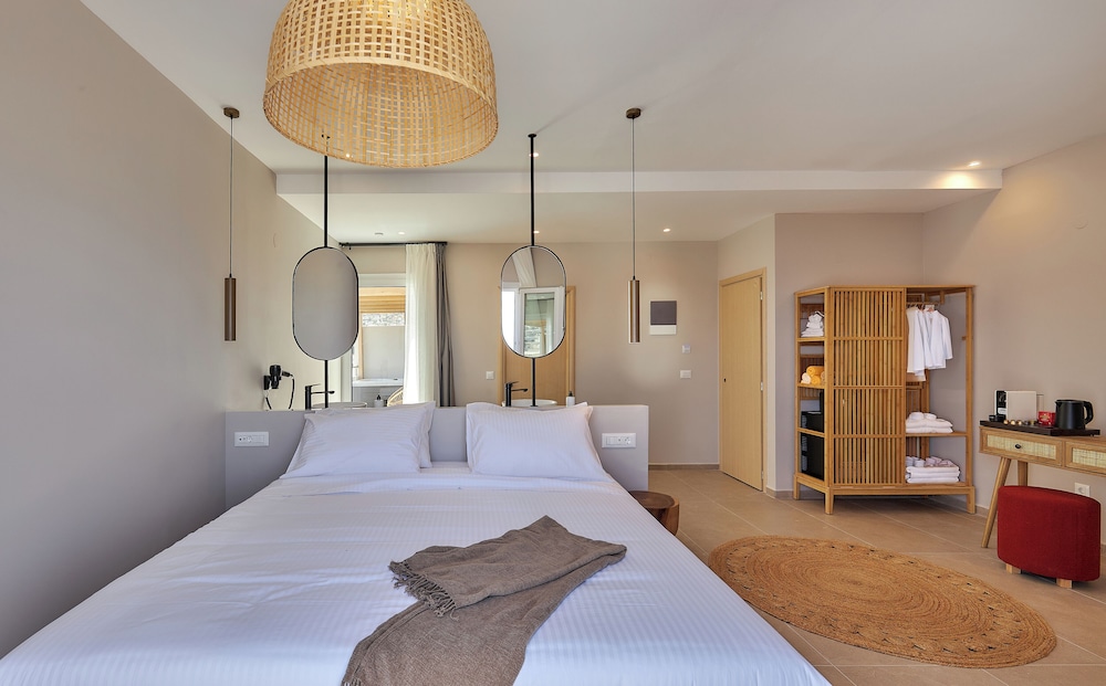 Lotus Rise Hotel — Hotel rooms in Hersonissos