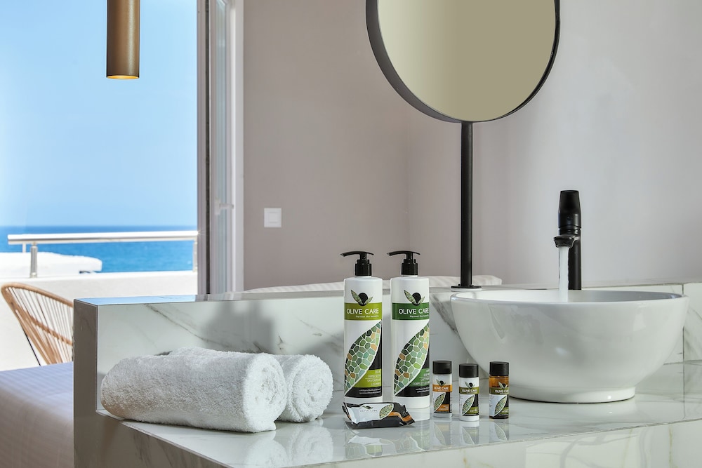 Lotus Rise Hotel — Hotel rooms in Hersonissos
