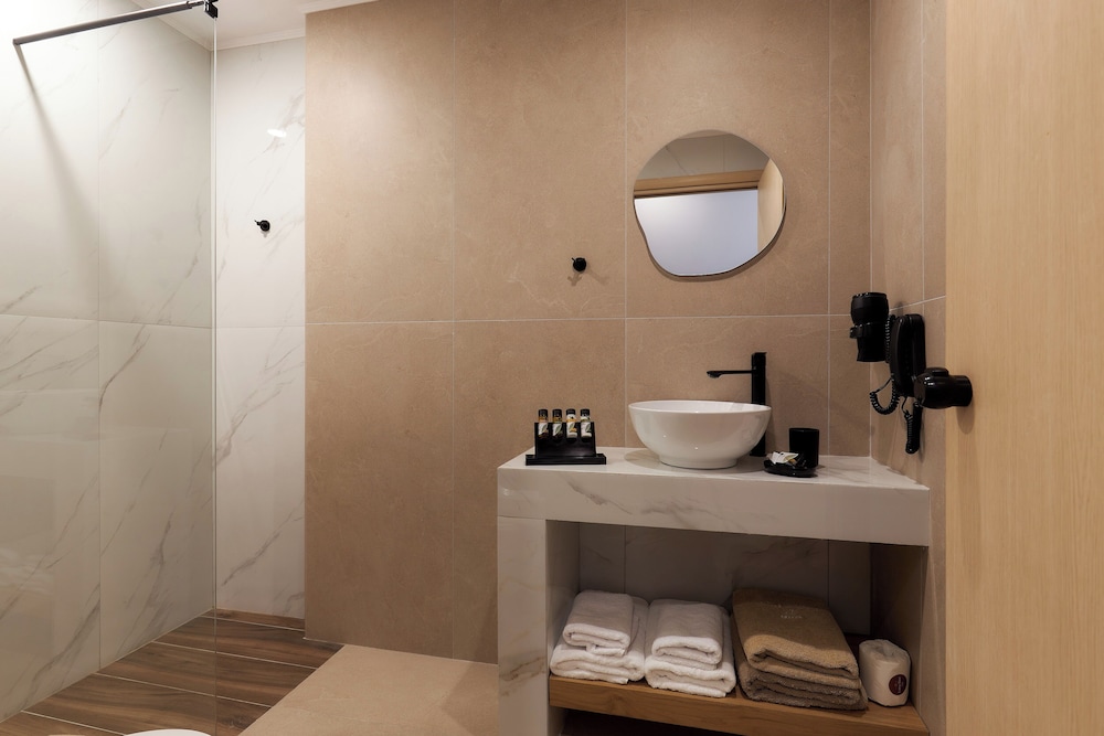 Lotus Rise Hotel — Hotel rooms in Hersonissos
