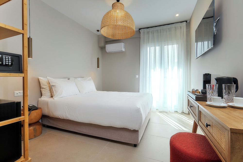 Lotus Rise Hotel — Hotel rooms in Hersonissos