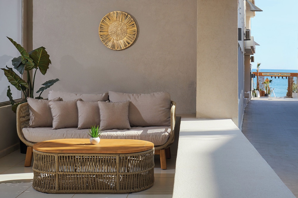 Lotus Rise Hotel — Hotel rooms in Hersonissos