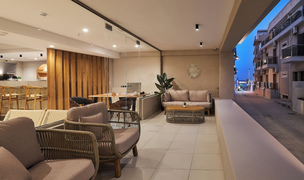Lotus Rise Hotel — Hotel building in Hersonissos