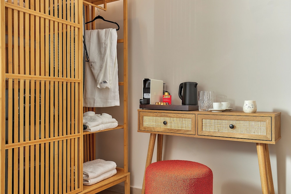 Lotus Rise Hotel — Hotel rooms in Hersonissos