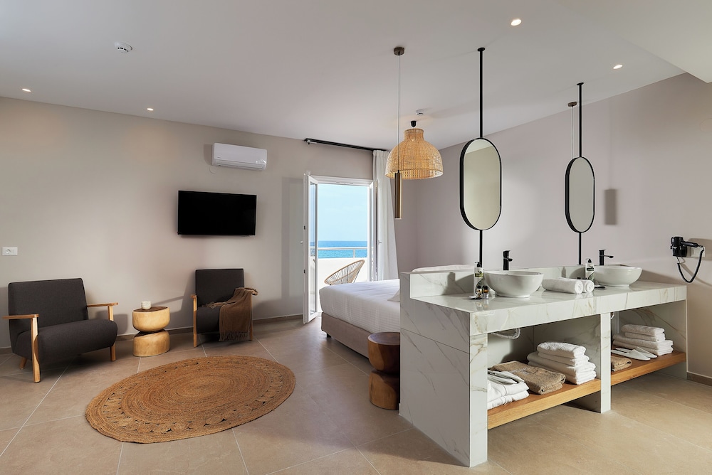 Lotus Rise Hotel — Hotel rooms in Hersonissos