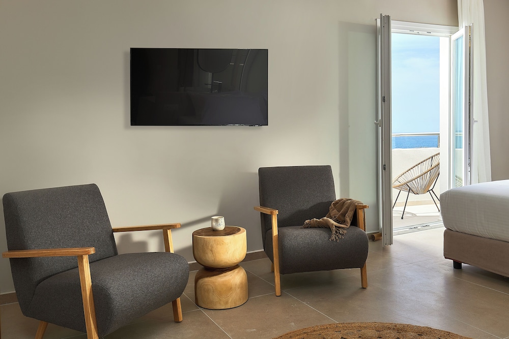 Lotus Rise Hotel — Hotel rooms in Hersonissos