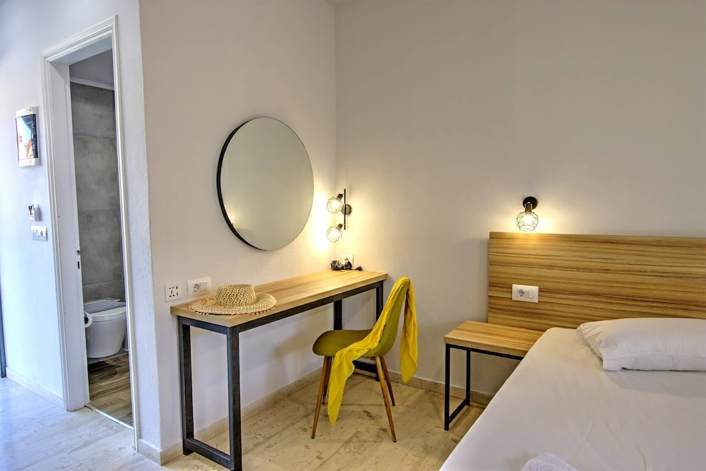 Club Zante Plaza — Hotel rooms in Laganas, Ionian Islands