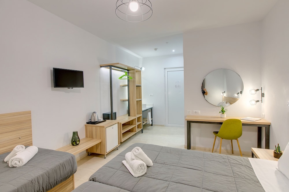 Club Zante Plaza — Hotel rooms in Laganas, Ionian Islands