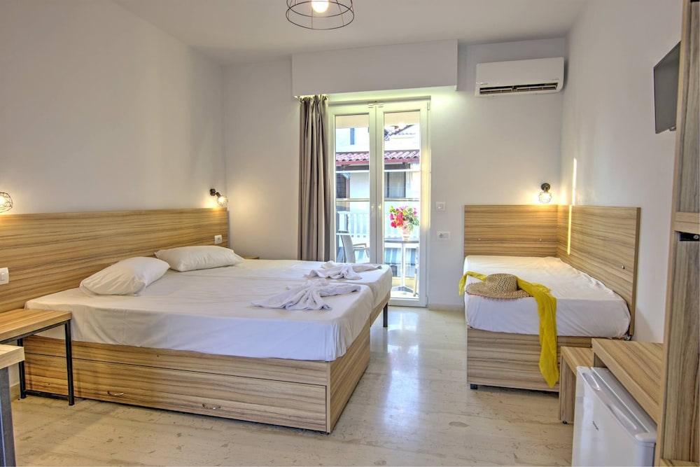 Club Zante Plaza — Hotel rooms in Laganas, Ionian Islands