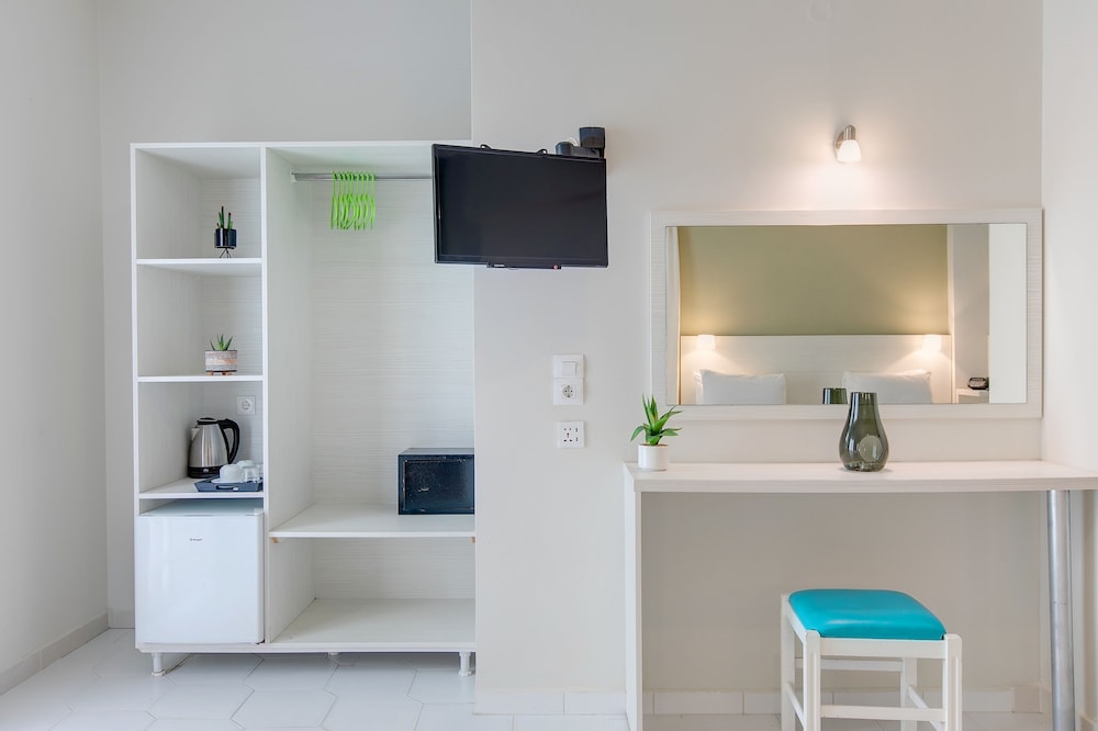 Club Zante Plaza — Hotel rooms in Laganas, Ionian Islands