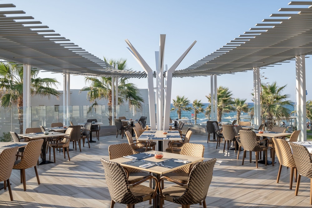 Lyttos Beach - All Inclusive — Restaurant in Hersonissos