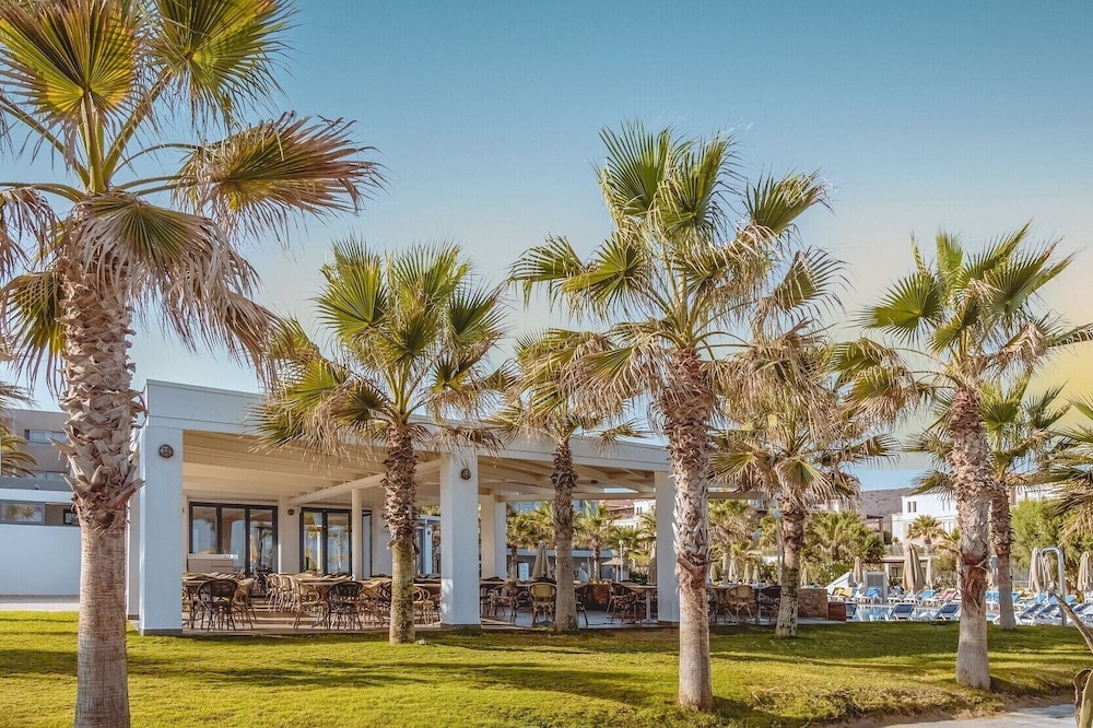 Lyttos Beach - All Inclusive — Restaurant in Hersonissos