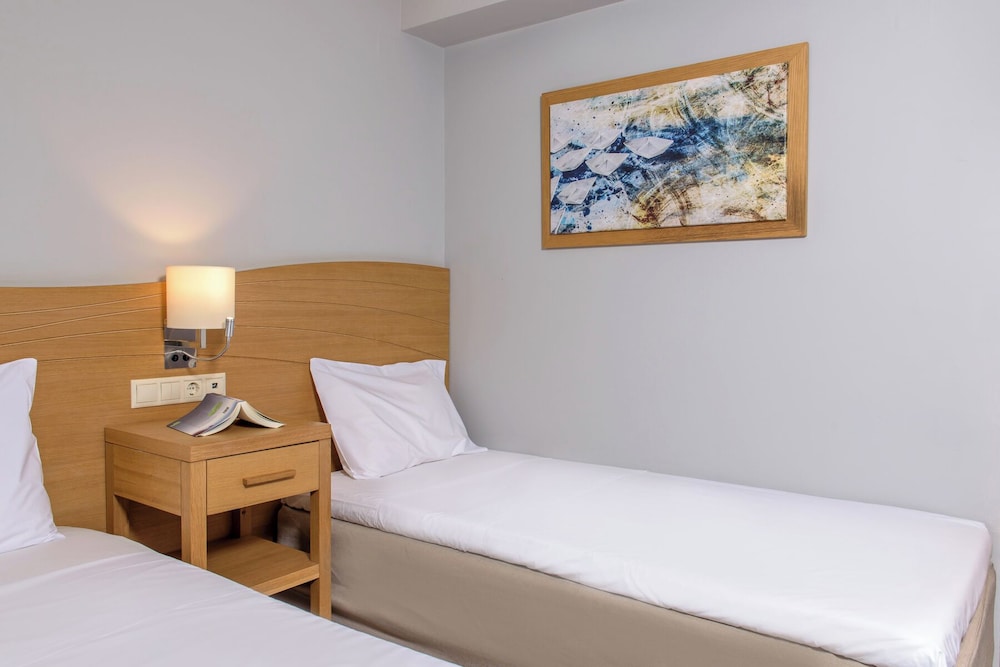 Lyttos Beach - All Inclusive — Rooms in Hersonissos