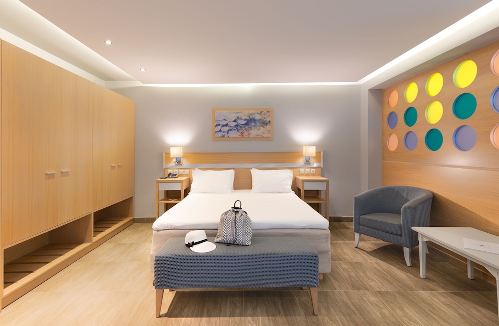 Lyttos Beach - All Inclusive — Rooms in Hersonissos