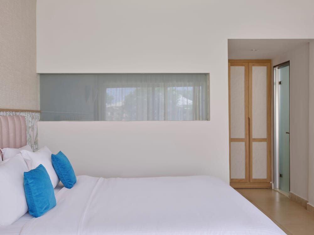 Atlantica Eleon Grand Resort - All Inclusive — Hotel rooms in Tsilivi, Ionian Islands