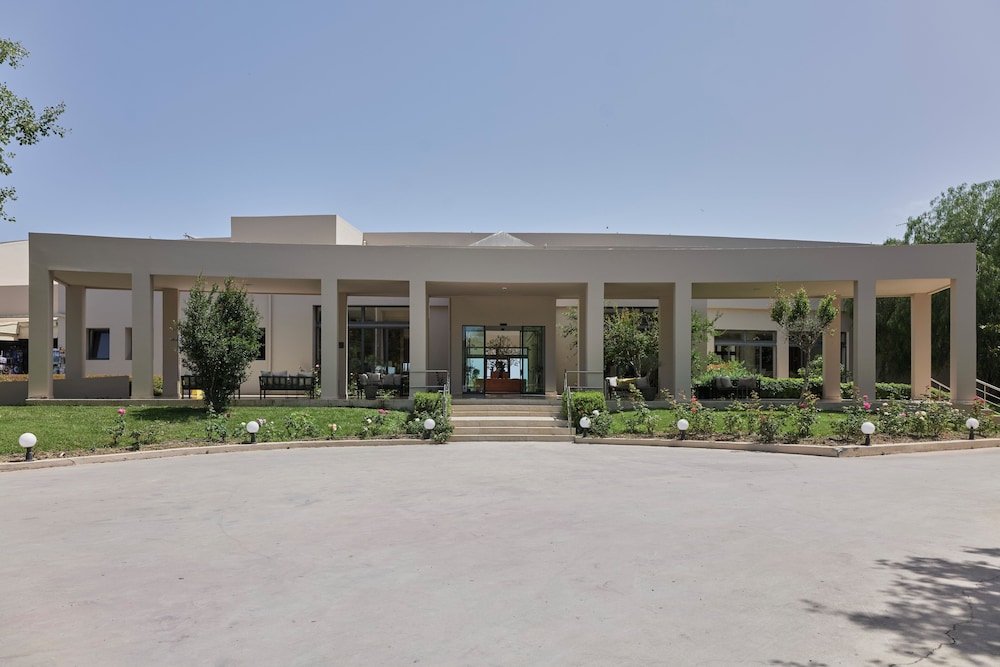 Atlantica Eleon Grand Resort - All Inclusive — Hotel building in Tsilivi, Ionian Islands