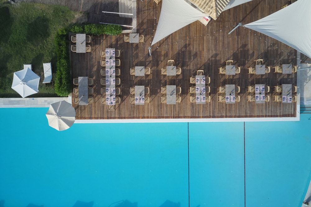 Atlantica Eleon Grand Resort - All Inclusive — Restaurant & bars in Tsilivi, Ionian Islands