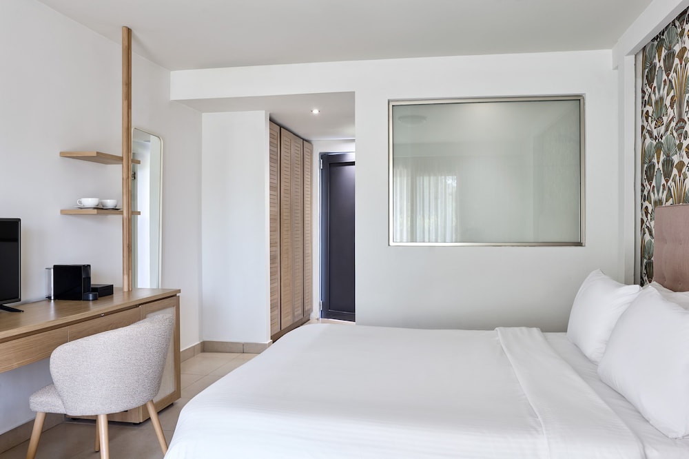 Atlantica Eleon Grand Resort - All Inclusive — Hotel rooms in Tsilivi, Ionian Islands