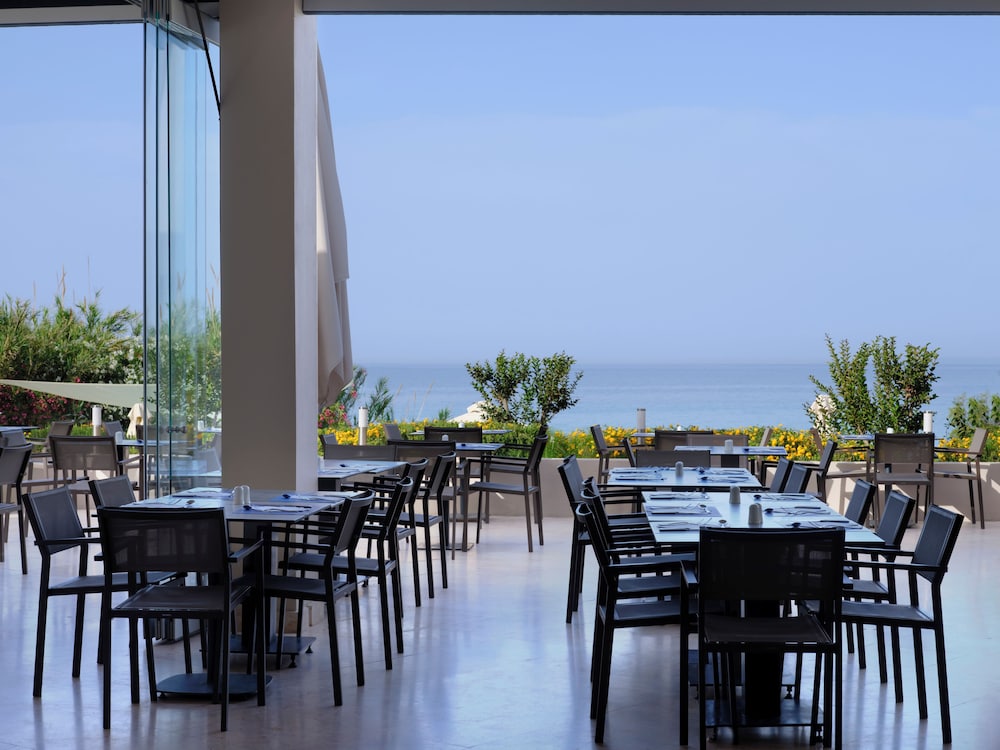 Atlantica Eleon Grand Resort - All Inclusive — Restaurant & bars in Tsilivi, Ionian Islands