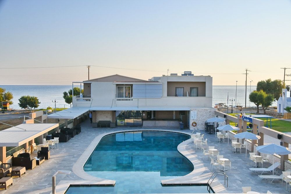 Castro Beach Hotel