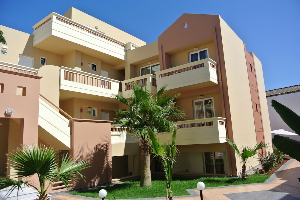 Castro Beach Hotel - zdjęcie 4