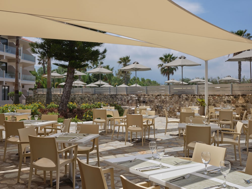 Atlantica Thalassa Hotel - All Inclusive — Restaurant & bars in Kos Town, South Aegean