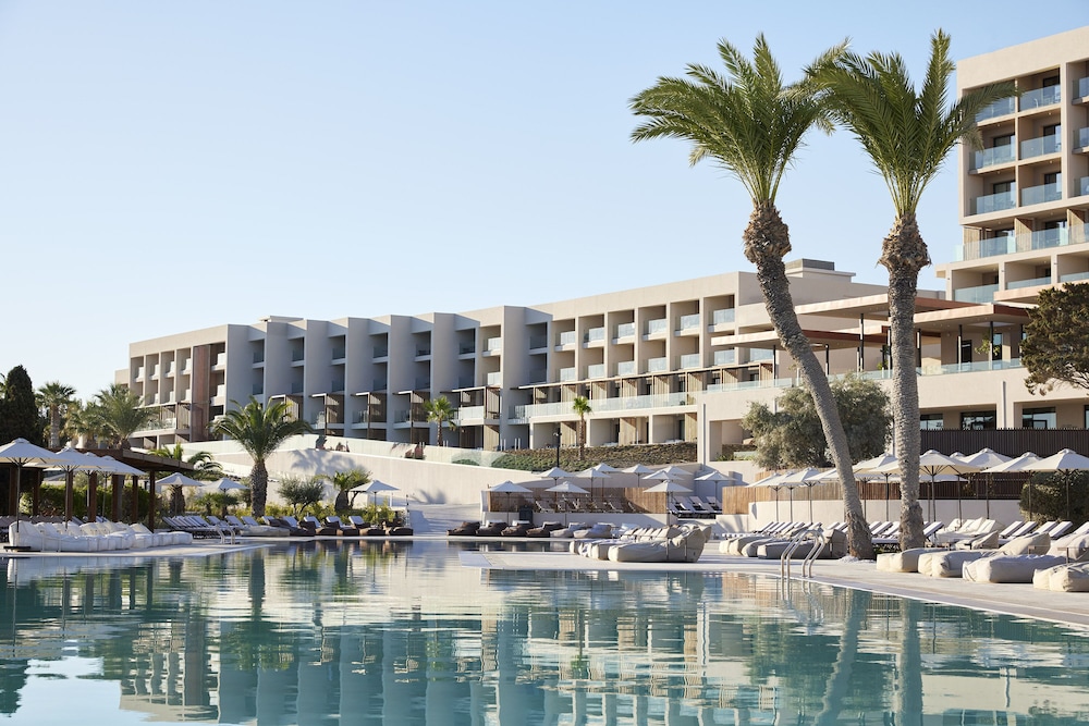 Ella Helea — Hotel building in Kallithea (Rhodes), South Aegean