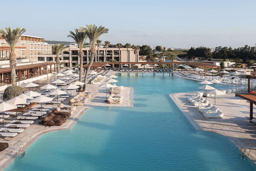 Ella Helea — Swimming pool in Kallithea (Rhodes), South Aegean