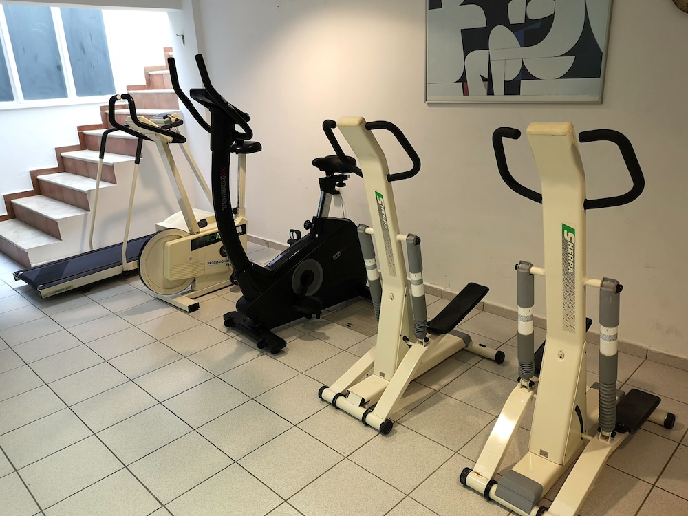 Elmi Suites Beach Hotel - All Inclusive — Sports & recreation in Hersonissos