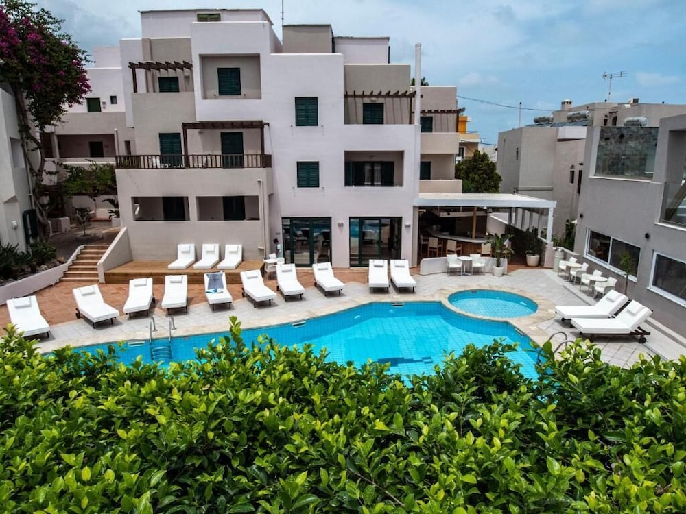 Elmi Suites Beach Hotel - All Inclusive — Main photo in Hersonissos