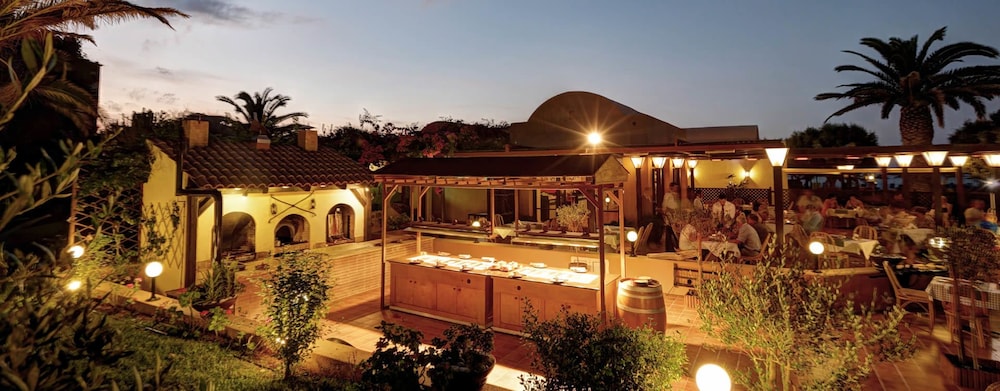 Anissa Beach & Village — Restaurant & bars in Hersonissos
