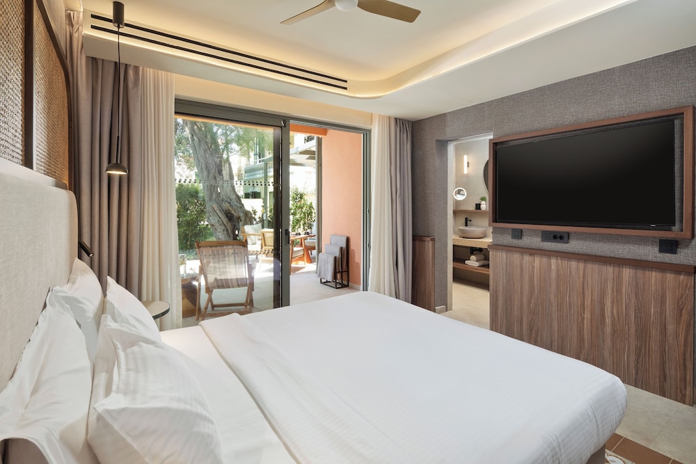 Sentido Apollo Palace and Waterslides — Hotel rooms in Moraitika, Ionian Islands