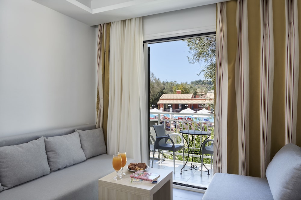 Sentido Apollo Palace and Waterslides — Hotel rooms in Moraitika, Ionian Islands