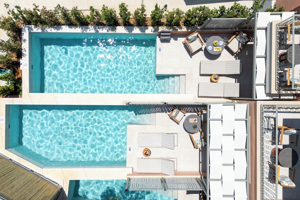Sentido Apollo Palace and Waterslides — Swimming pool in Moraitika, Ionian Islands