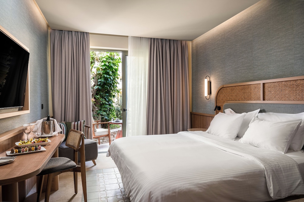 Sentido Apollo Palace and Waterslides — Hotel rooms in Moraitika, Ionian Islands