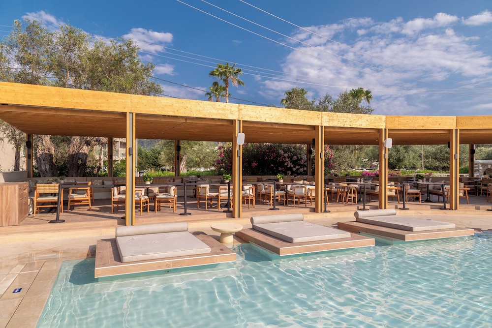 Sentido Apollo Palace and Waterslides — Swimming pool in Moraitika, Ionian Islands