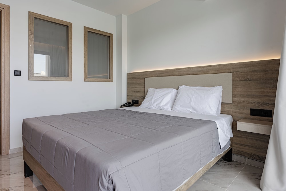 Caretta Paradise Resort & Waterpark — Hotel rooms in Tsilivi, Ionian Islands