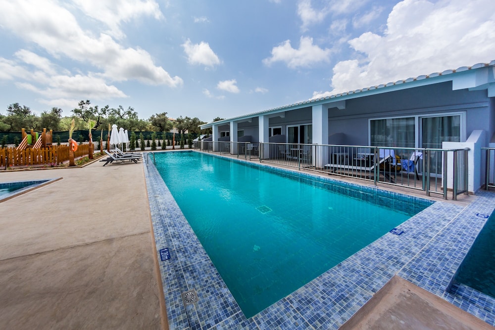 Caretta Paradise Resort & Waterpark — Swimming pool in Tsilivi, Ionian Islands